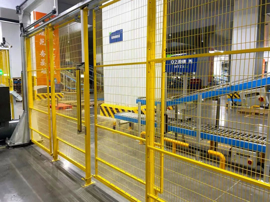 Advanced Safety Solutions for a Food Supply Chain Center Project 1